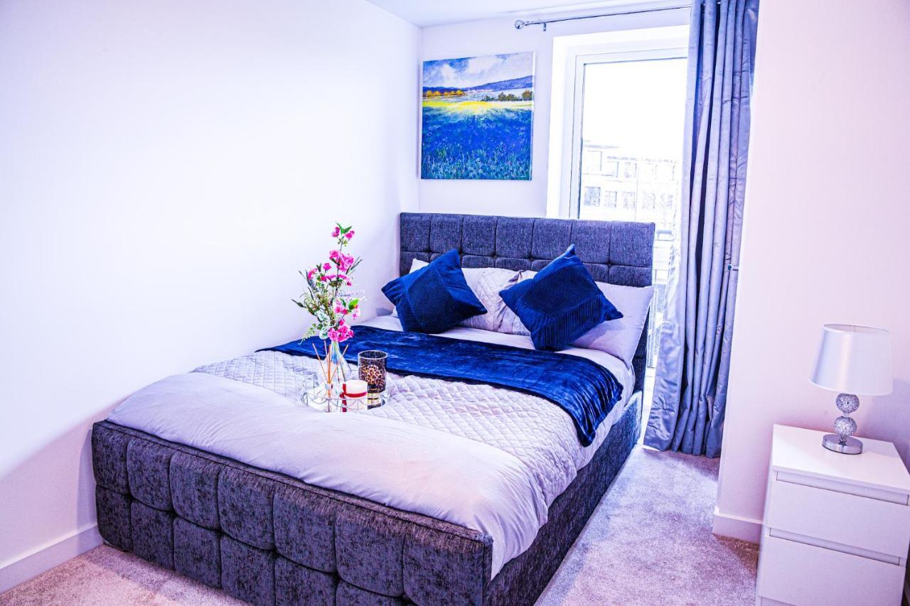 A Luxury 2 Bedroom Apartment With 2 Free Parking Chatham  Luaran gambar